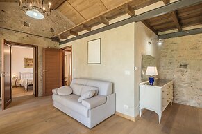 Casa Renato Apartments With Pool, Monforte D' Alba