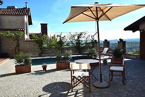 Casa Renato Apartments With Pool, Monforte D' Alba