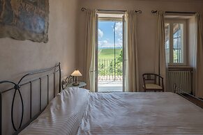 Casa Renato Apartments With Pool, Monforte D' Alba