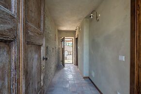 Casa Renato Apartments With Pool, Monforte D' Alba