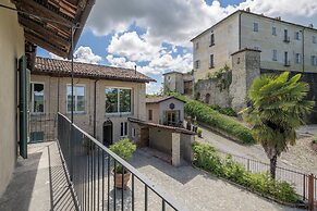 Casa Renato Apartments With Pool, Monforte D' Alba