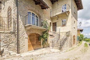 Casa Renato Apartments With Pool, Monforte D' Alba