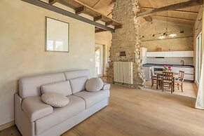 Casa Renato Apartments With Pool, Monforte D' Alba