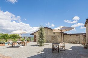 Casa Renato Apartments With Pool, Monforte D' Alba