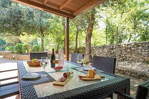 Santa Colomba House Nature And Pool