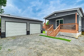 Modern Fort Washington Apt: 14 Mi to National Mall