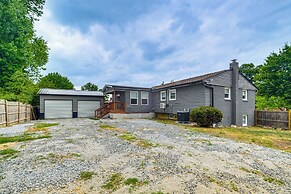 Modern Fort Washington Apt: 14 Mi to National Mall