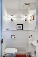 Waterfront Views: Historic Marblehead Home