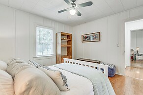 Charming Fairhope Home ~ 2 Mi to North Beach Park!