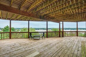 Spacious Osage Beach Home w/ Panoramic Lake Views