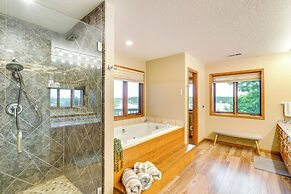 Spacious Osage Beach Home w/ Panoramic Lake Views