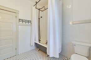 Central Boise Mansion Close to Dtwn, River & Bsu!