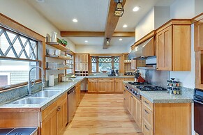 Central Boise Mansion Close to Dtwn, River & Bsu!