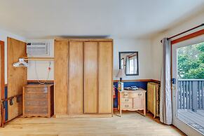 Historic Boise Studio w/ Courtyard, Blocks to Dtwn