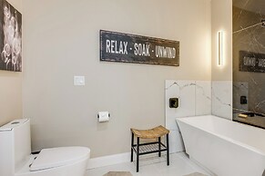 Mesquite Apartment: Walk to Wolf Creek Golf Club!