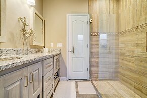 Unique El Paso Home w/ Patio ~ 1 Mi to The Shoppes