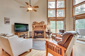 'peeking Pines' A-frame Cabin in Bryce Resort!
