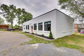 Modern Harrisonburg Home - 2 Mi to Jmu!