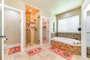 Fire Pit + Sauna: Spacious Lake Texoma Retreat!