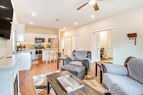 Montgomery Cottage w/ Fenced Yard < 1 Mi to Lakes!