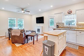 Montgomery Cottage w/ Fenced Yard < 1 Mi to Lakes!