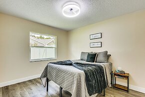 16 Mi to Downtown Tampa: Home w/ Hot Tub!