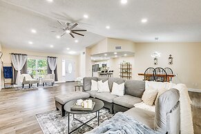 16 Mi to Downtown Tampa: Home w/ Hot Tub!