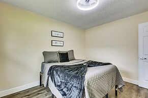 16 Mi to Downtown Tampa: Home w/ Hot Tub!