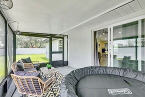 16 Mi to Downtown Tampa: Home w/ Hot Tub!