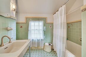 Charming Home: 3 Blocks to Winona State University