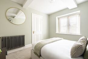 Host Stay Caedmons View