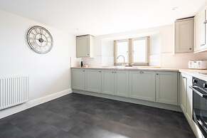 Host Stay Caedmons View