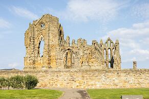 Host Stay Caedmons View