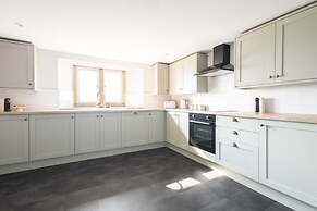 Host Stay Caedmons View