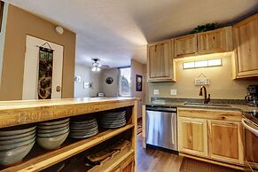 Orofino Dillon 104 2 Bedroom Condo by RedAwning