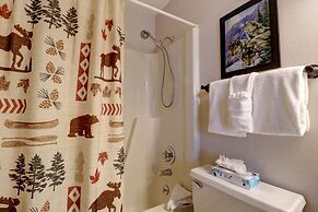 Orofino Dillon 104 2 Bedroom Condo by RedAwning