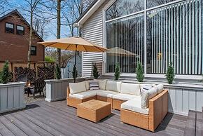 Pocono Scandinavian Cottage 2 Bedroom Cottage by RedAwning