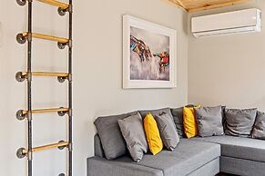 Pocono Scandinavian Cottage 2 Bedroom Cottage by RedAwning