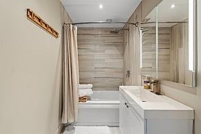 Pocono Scandinavian Cottage 2 Bedroom Cottage by RedAwning