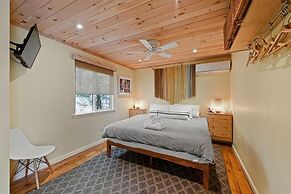 Pocono Scandinavian Cottage 2 Bedroom Cottage by RedAwning