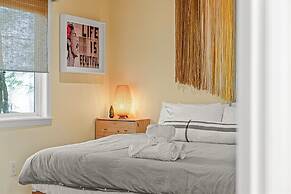 Pocono Scandinavian Cottage 2 Bedroom Cottage by RedAwning