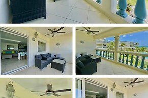 Tropical Paradise Retreat in Simpson Bay