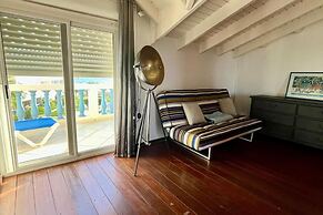 Simpson Bay Sunshine Escape