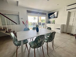 Simpson Bay Sunshine Escape