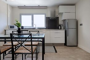 Phaedrus Living Mini Art House Matisse