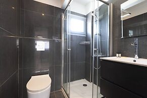 Phaedrus Living Mini Art House Matisse