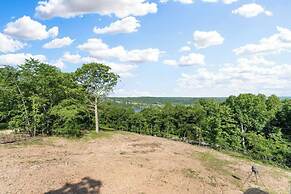 Romantic Lake Haven - Couples' Cabin