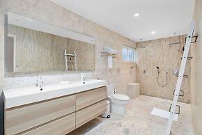 Coralina Villa 7 bed 6 Bath Pool By Marriott-ritz