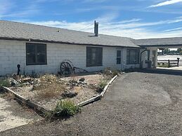 Powell JET Motor Inn