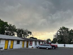 Powell JET Motor Inn